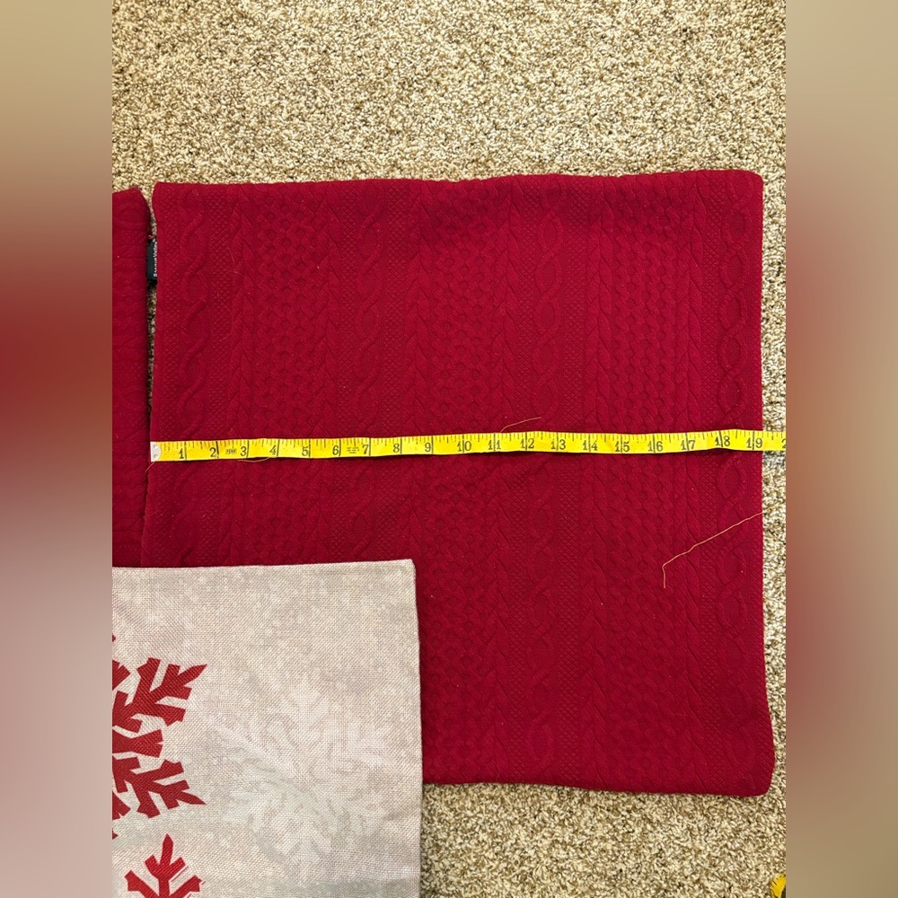 Christmas Pillow Cover Set – Red Cable Knit & Snowflake Cases 18x18 - Picture 3 of 5